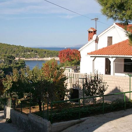 Apartments By The Sea Splitska, Brac - 2923 Postira Exteriör bild