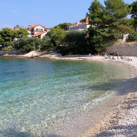 Apartments By The Sea Splitska, Brac - 2923 Postira Exteriör bild
